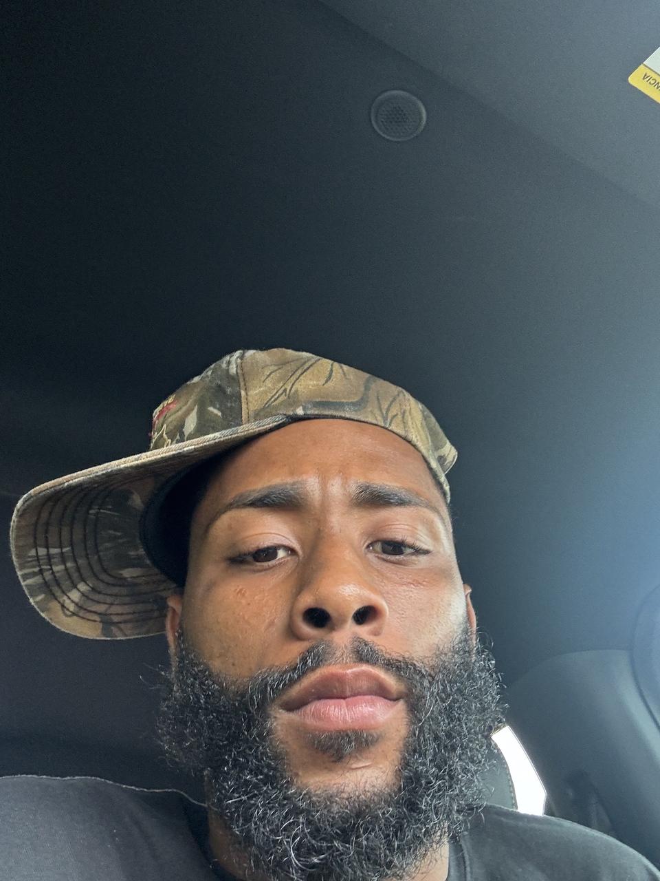 Profile photo 1 of 3