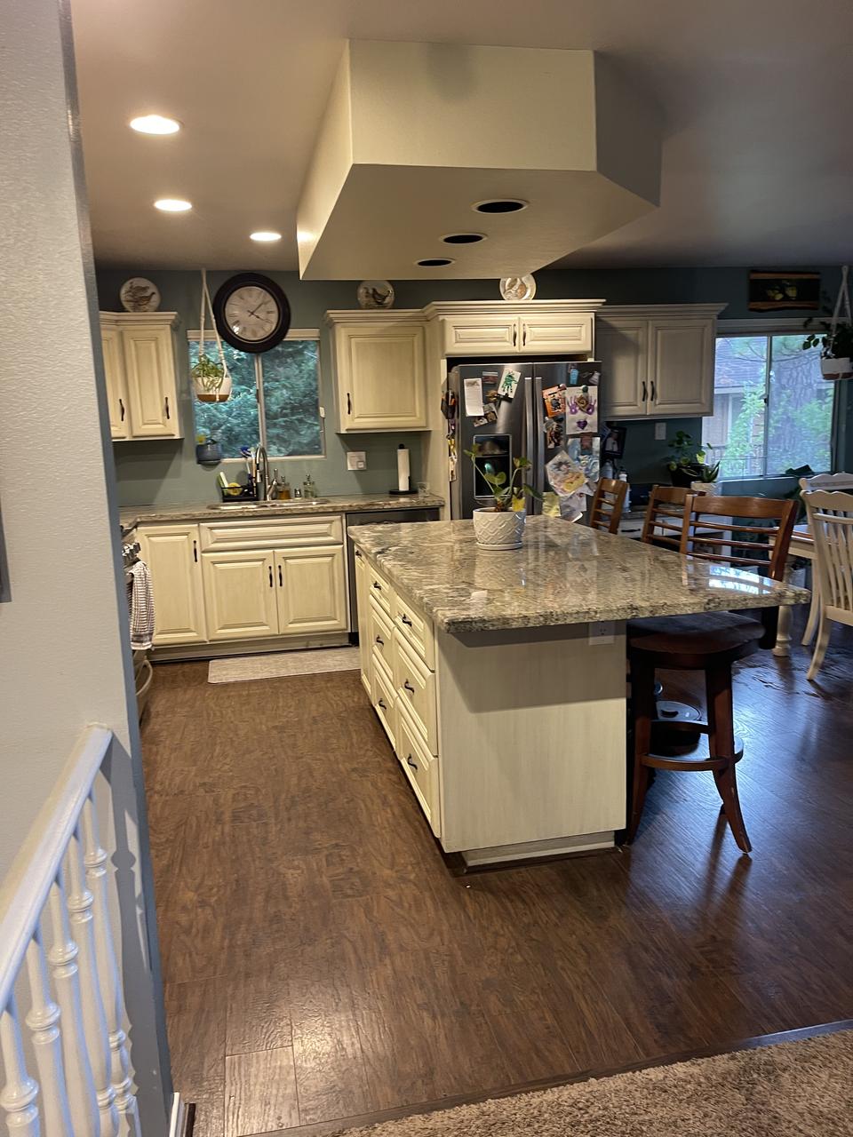 Profile photo 7 of 16