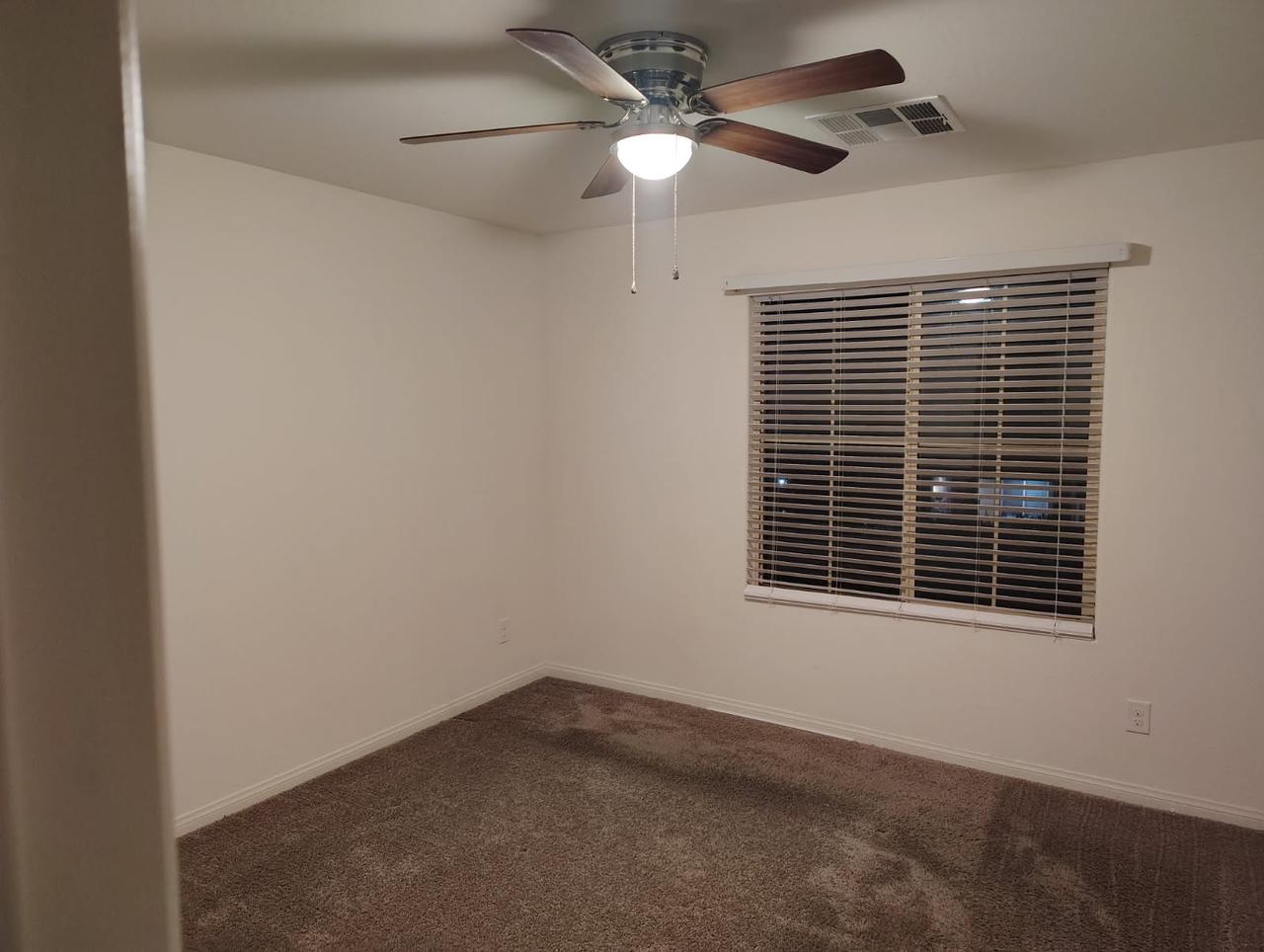 Profile photo 4 of 7