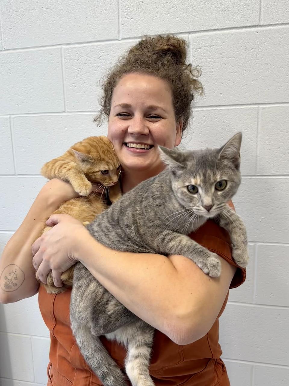 Profile photo 1 of 4