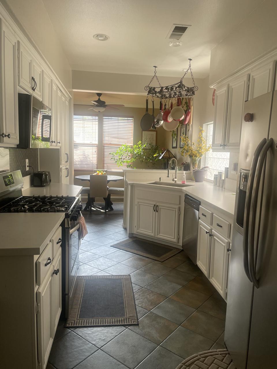 Profile photo 1 of 10