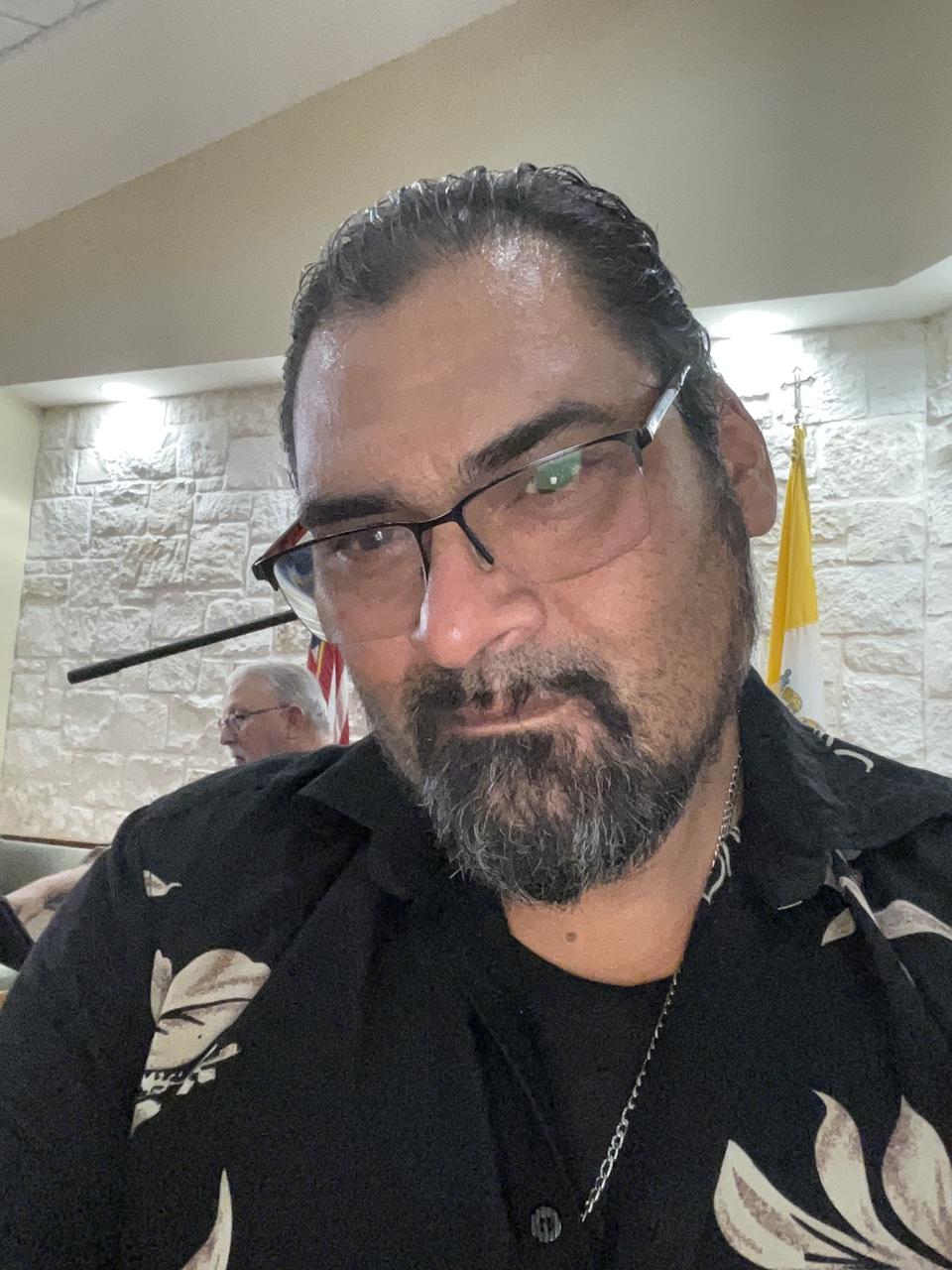 Profile photo 5 of 8