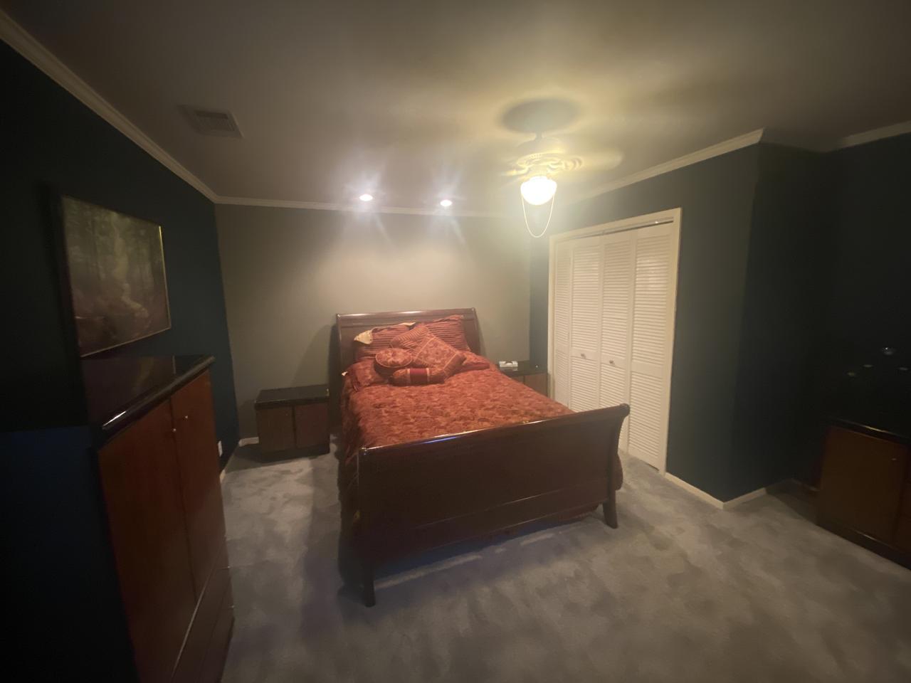 Profile photo 2 of 8