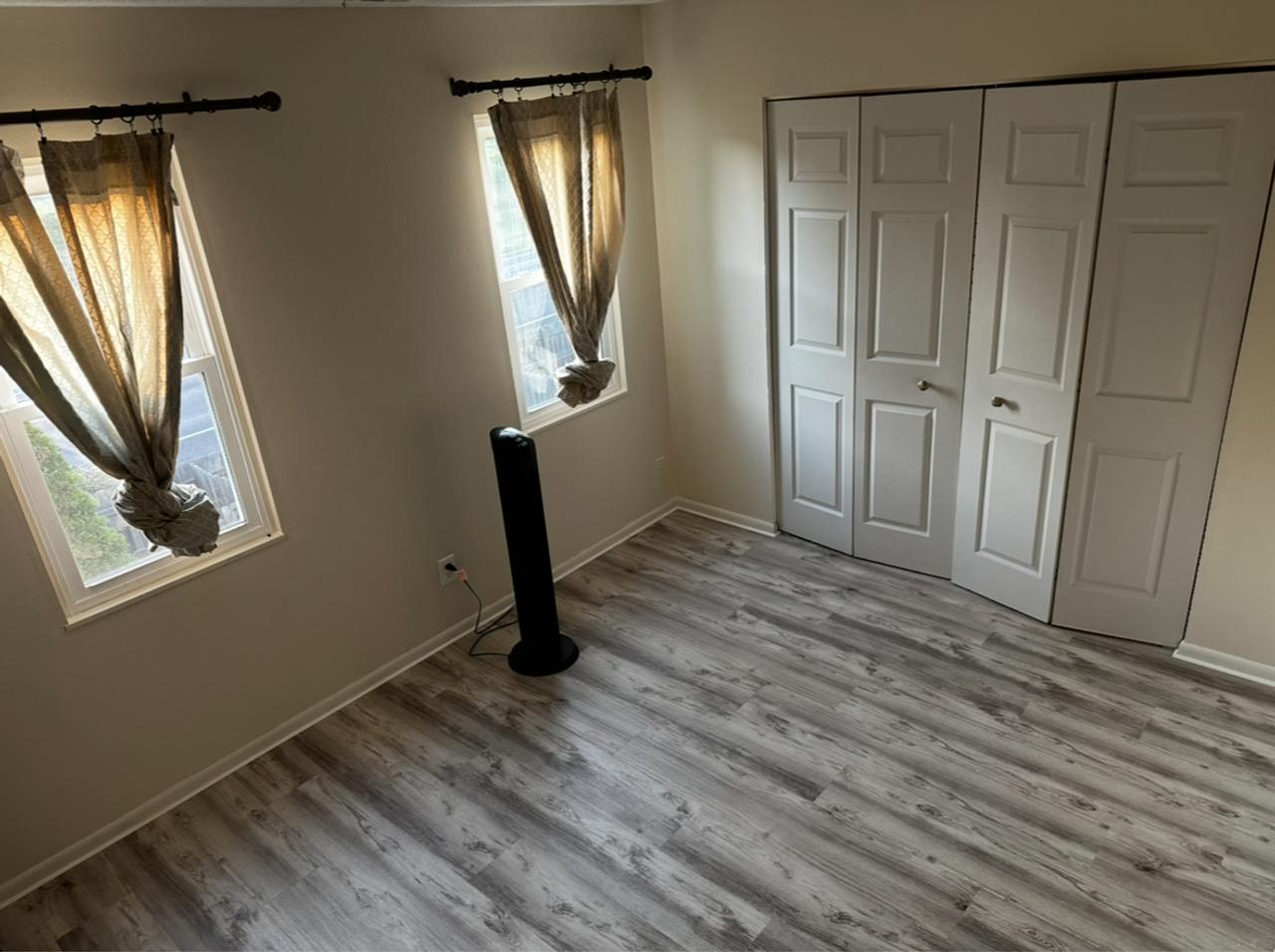 Profile photo 3 of 4