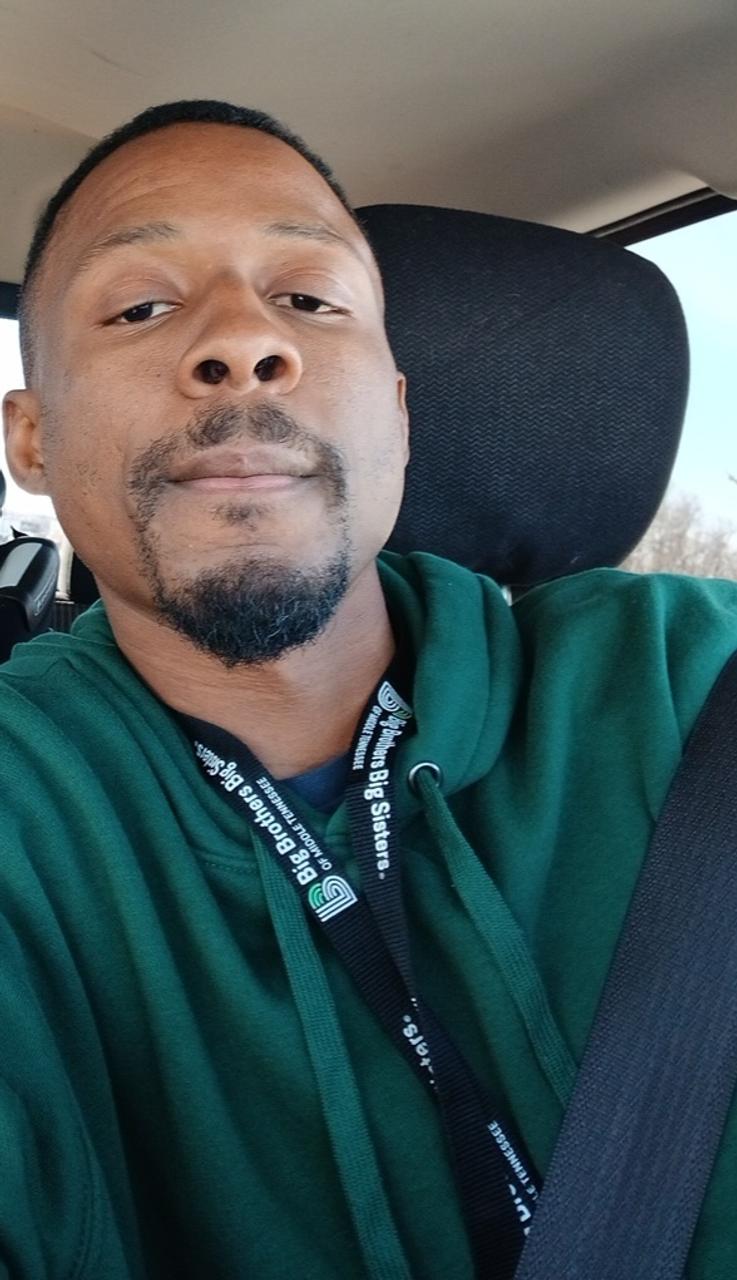 Profile photo 9 of 14