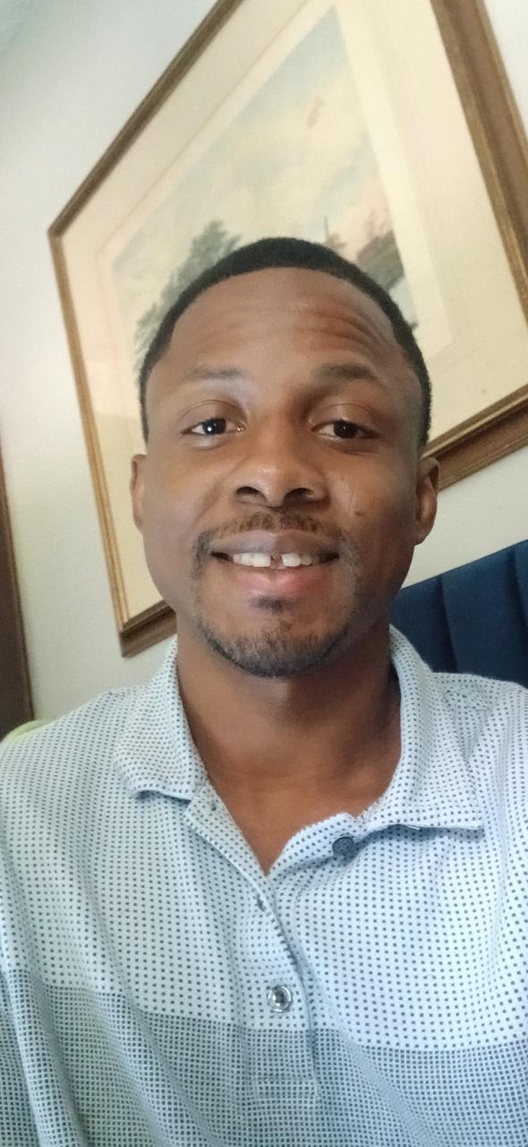 Profile photo 14 of 14