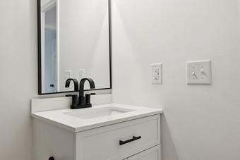 Room for rent in Madison, TN $850, condo