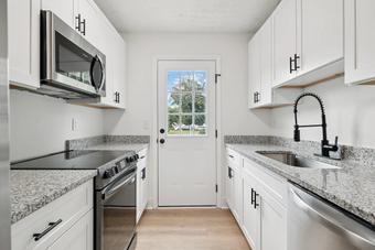 Room for rent in Madison, TN $950, condo