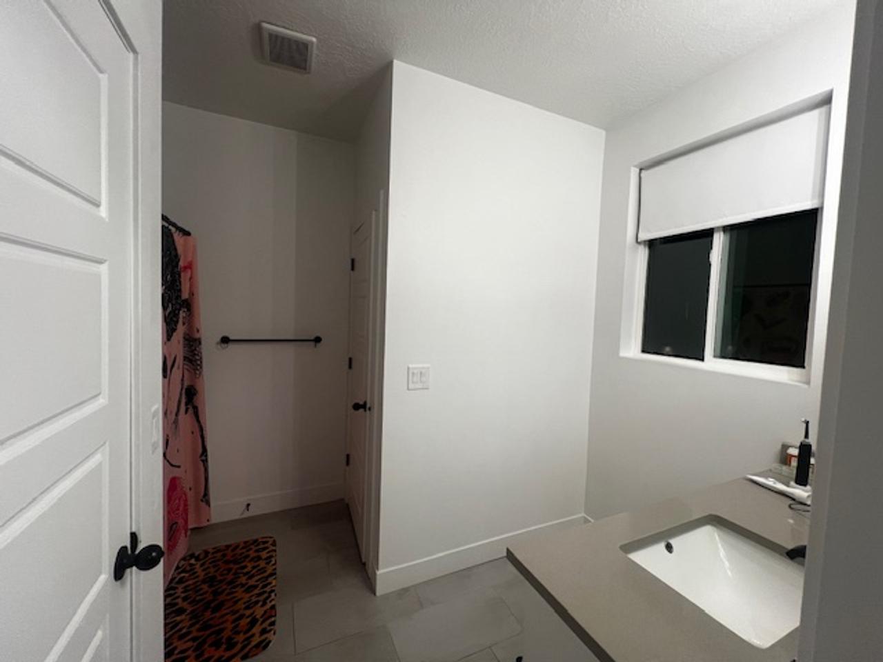 Profile photo 6 of 8