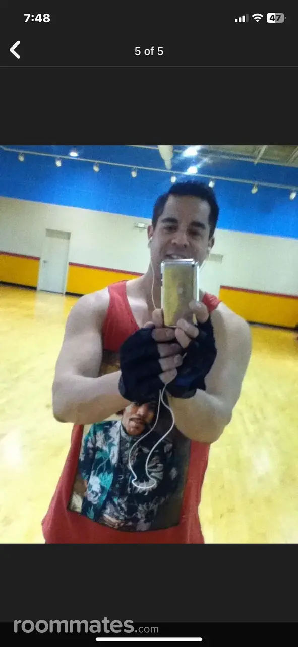 Profile photo 10 of 11