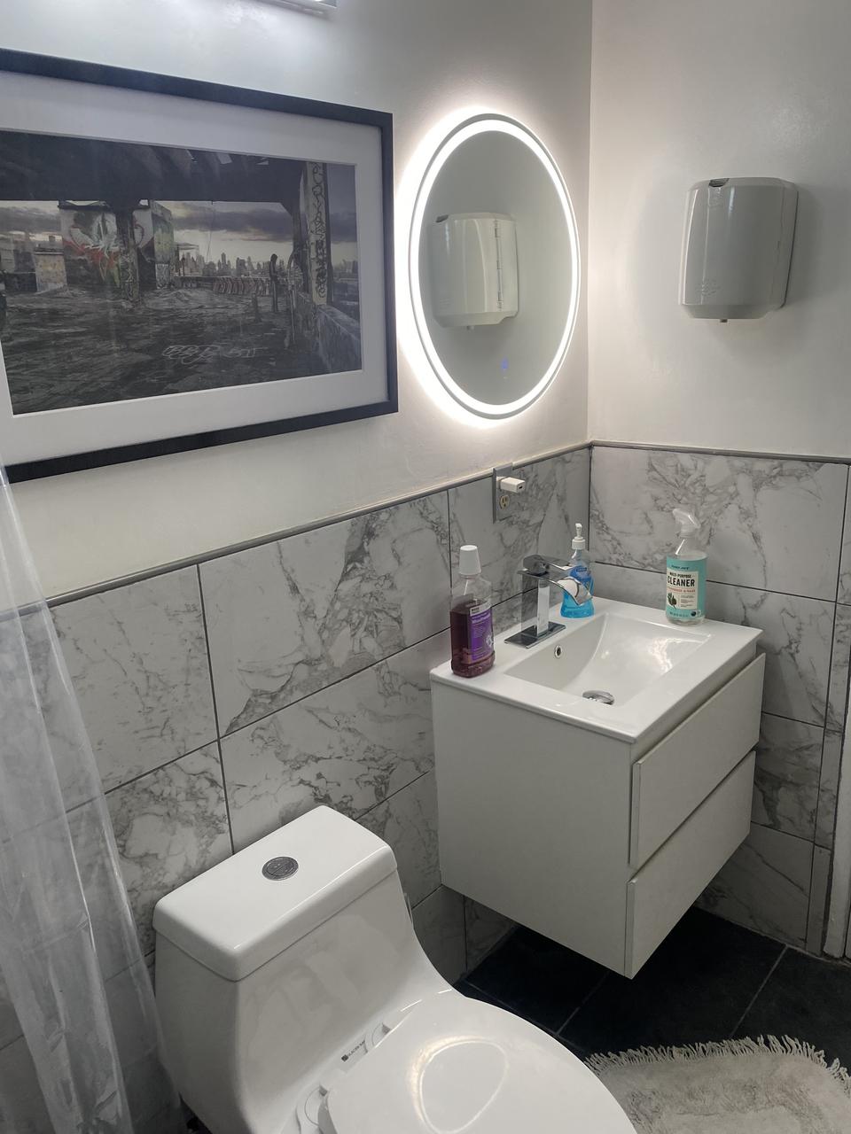 Profile photo 6 of 11