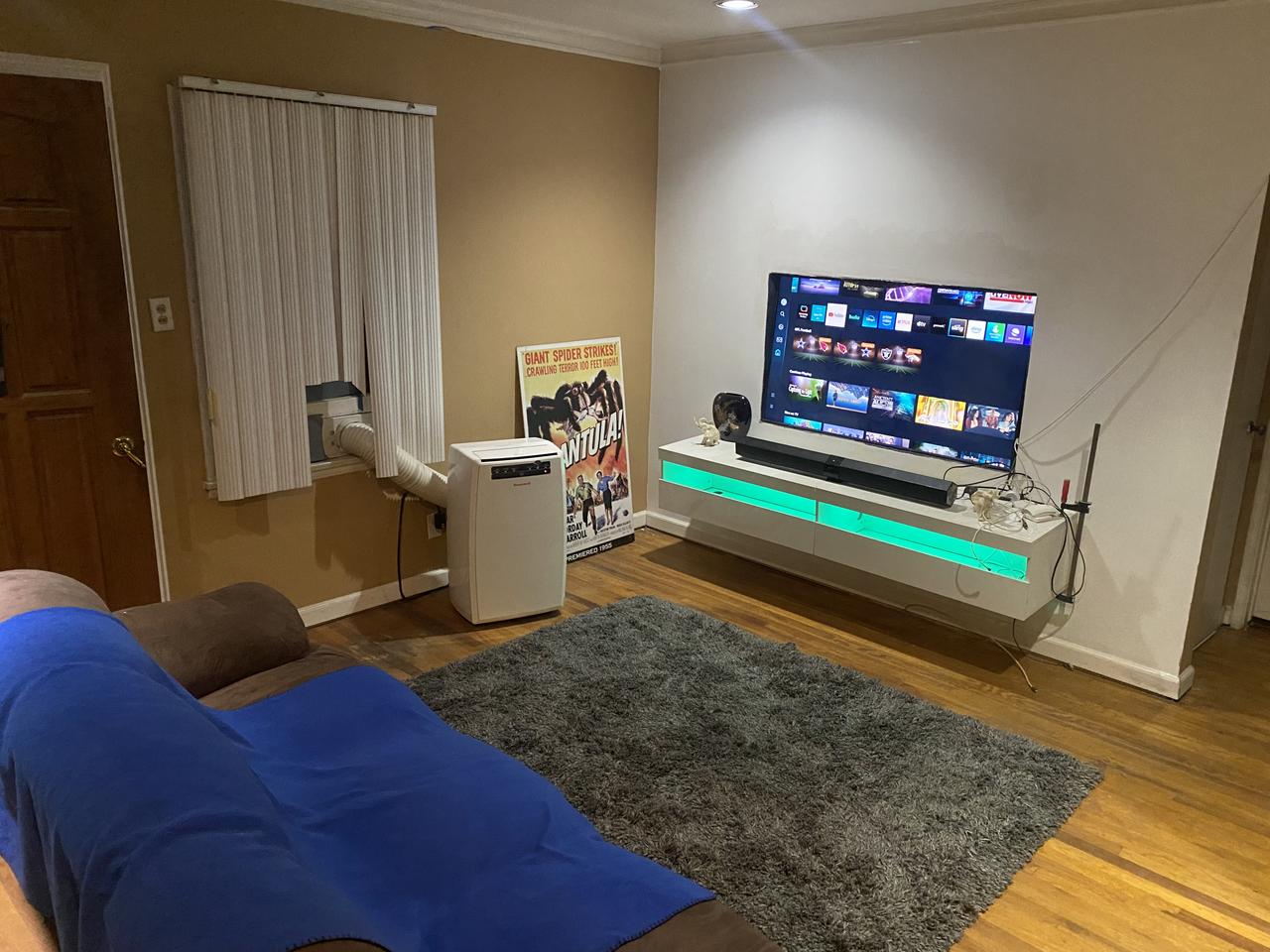 Profile photo 8 of 11