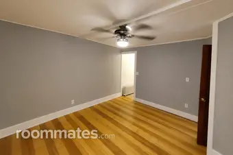 Room for rent in New Haven, CT $1050, house