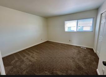Room for rent in Colorado Springs, CO $860, townhouse