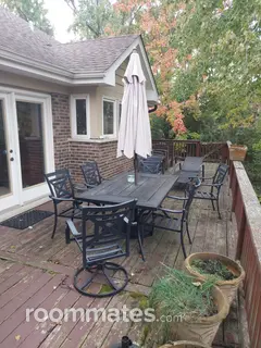 Room for rent in Glen Ellyn, IL $1200, house