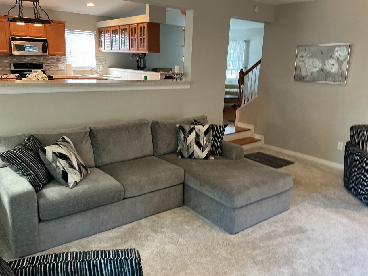 Profile photo 3 of 7