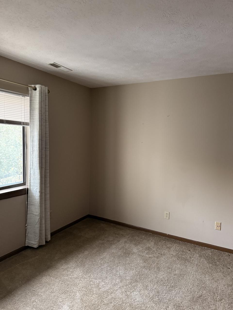 Profile photo 4 of 7