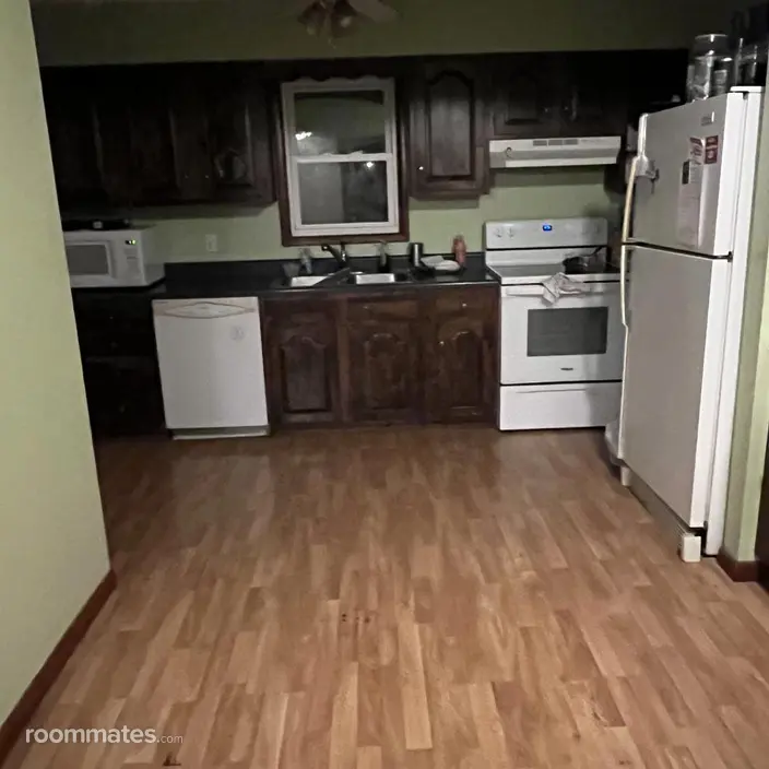 Room for rent in Lancaster, OH $600, house