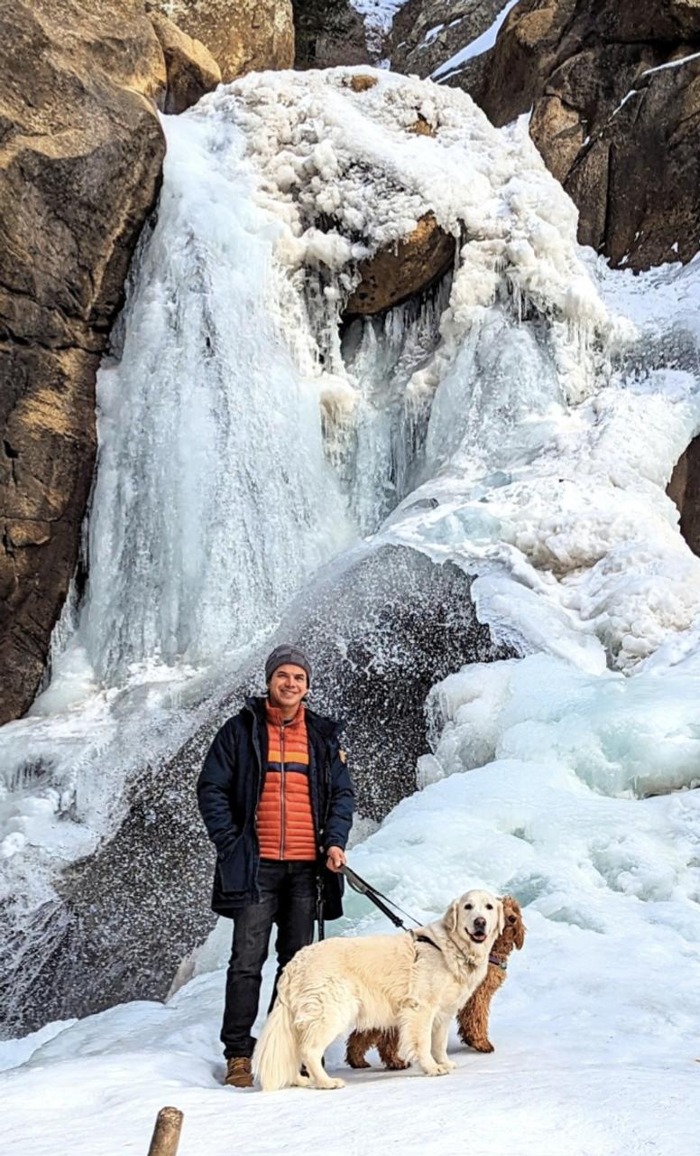 Profile photo 9 of 9