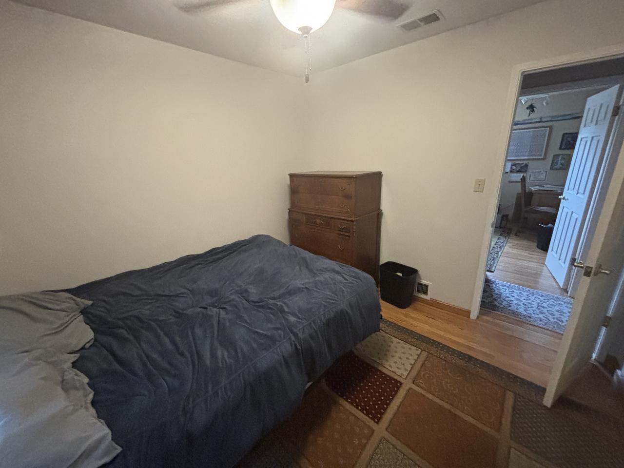 Profile photo 2 of 4