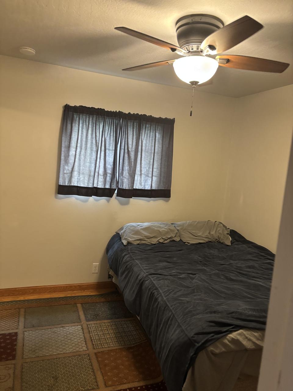 Profile photo 3 of 4