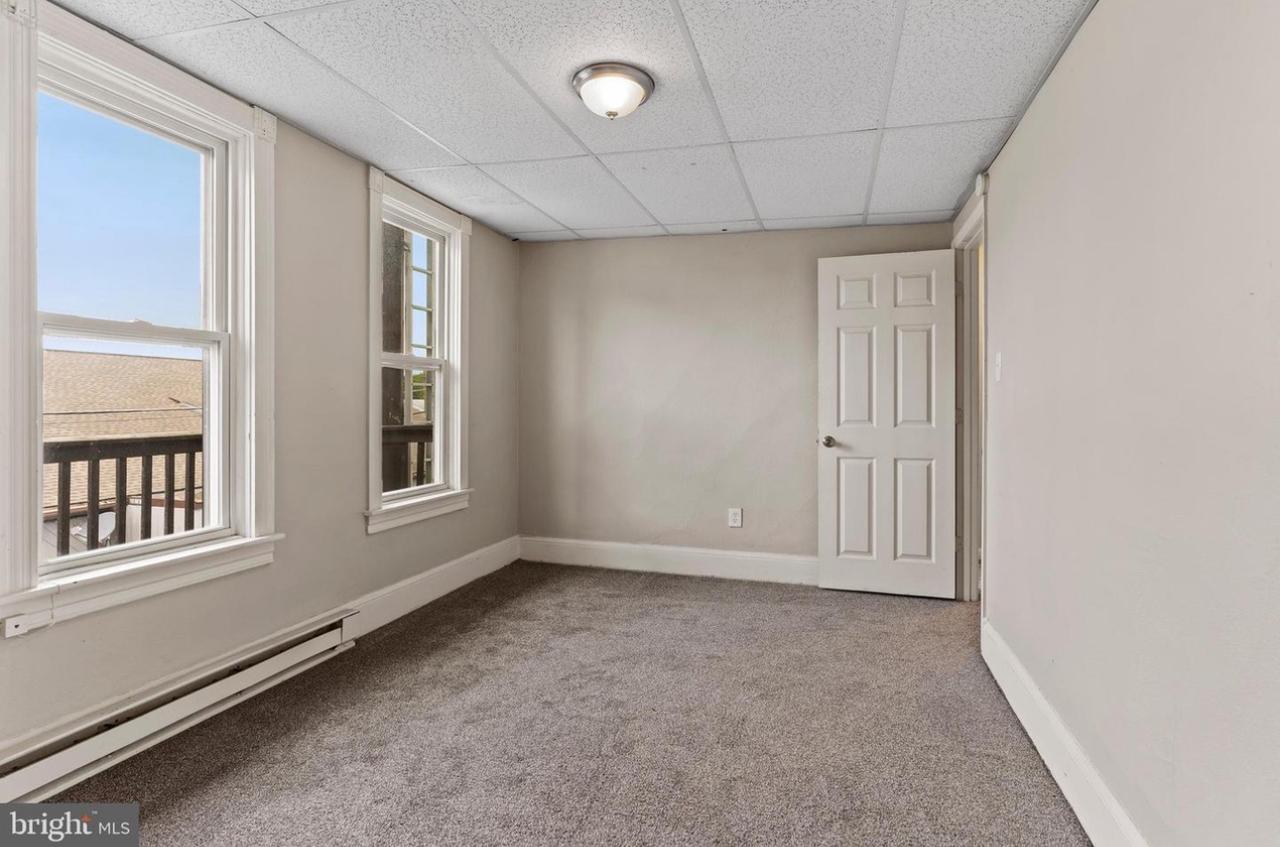 Profile photo 3 of 8