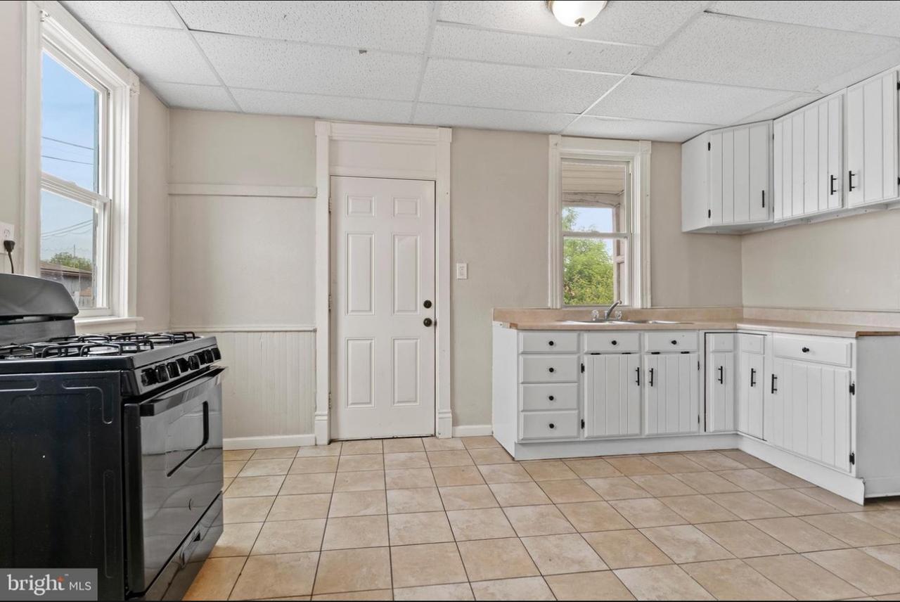 Profile photo 2 of 8