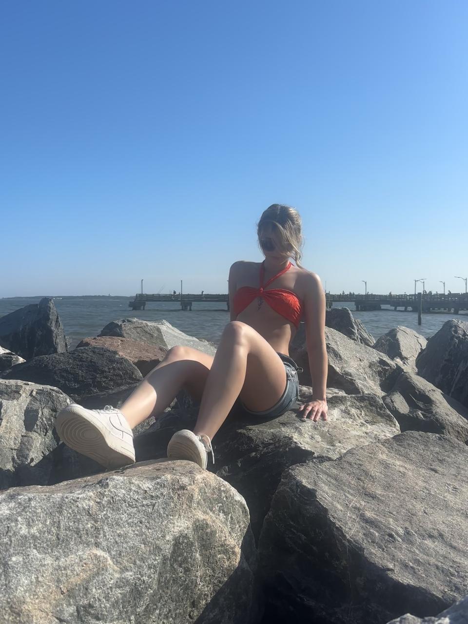 Profile photo 8 of 8