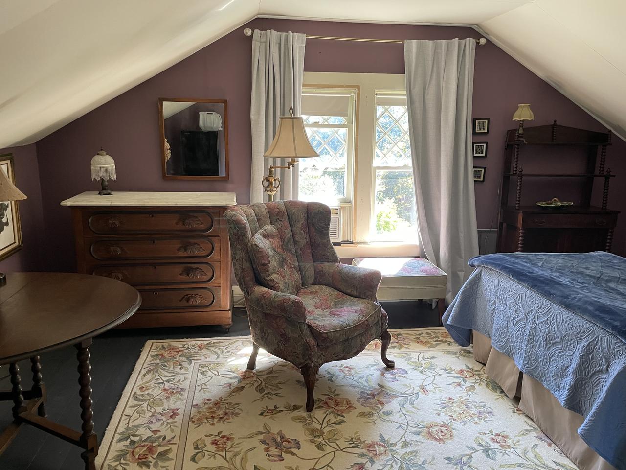 Profile photo 2 of 10