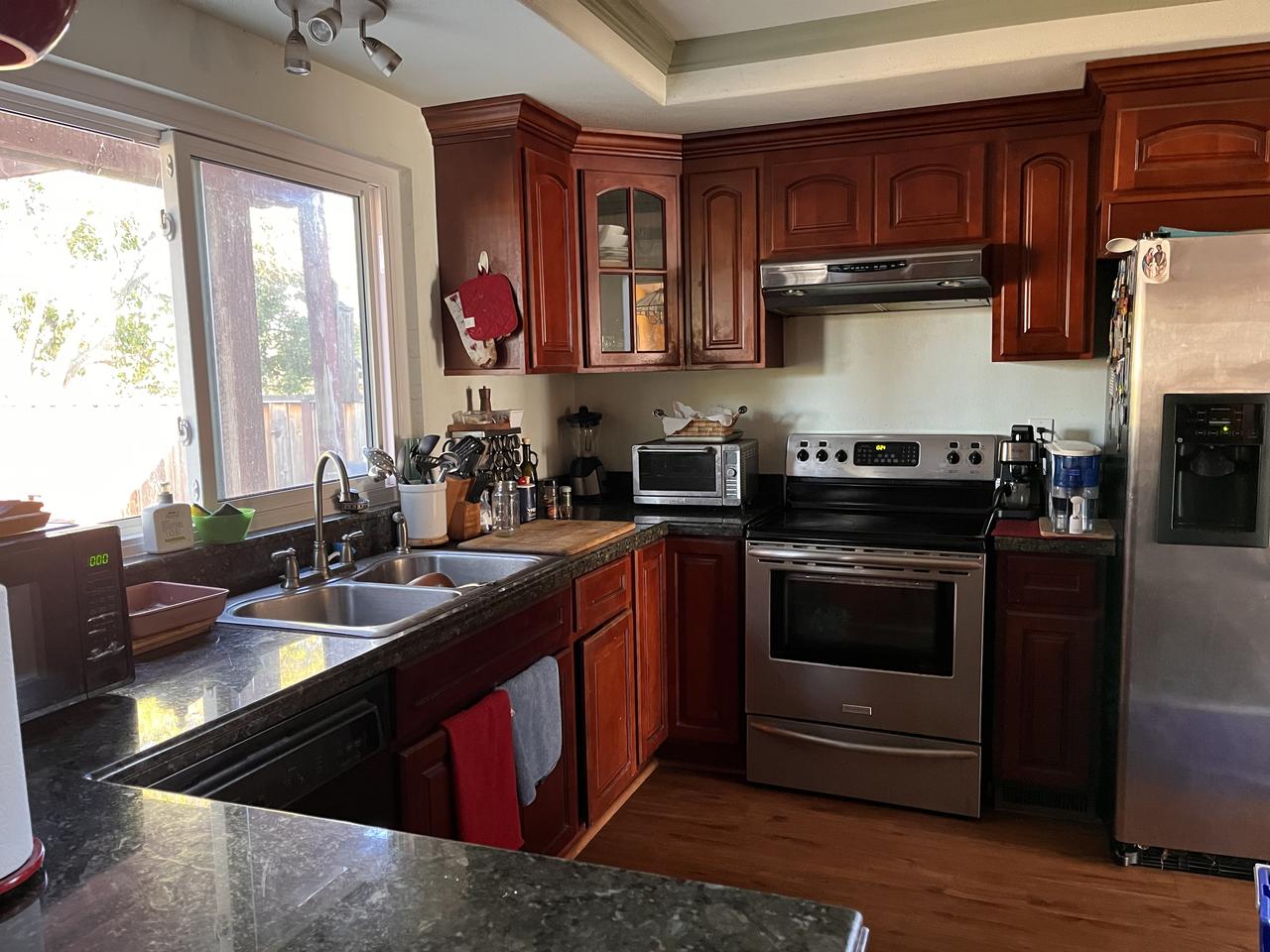 Profile photo 7 of 9