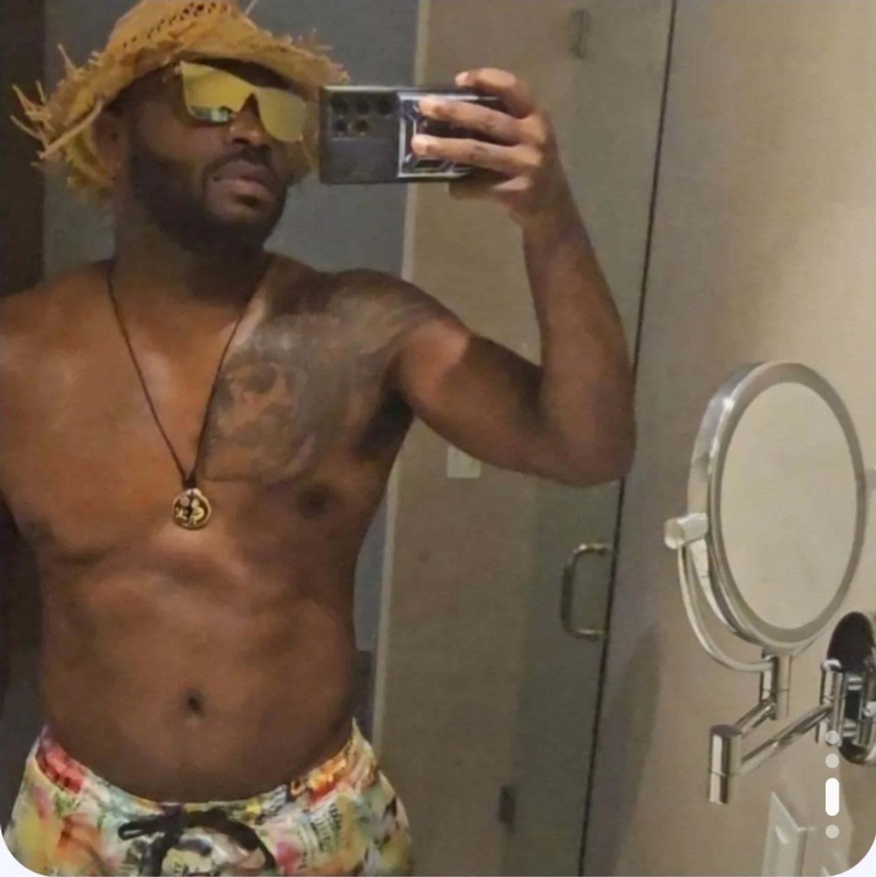 Profile photo 6 of 7