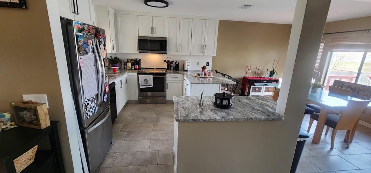 Profile photo 4 of 11