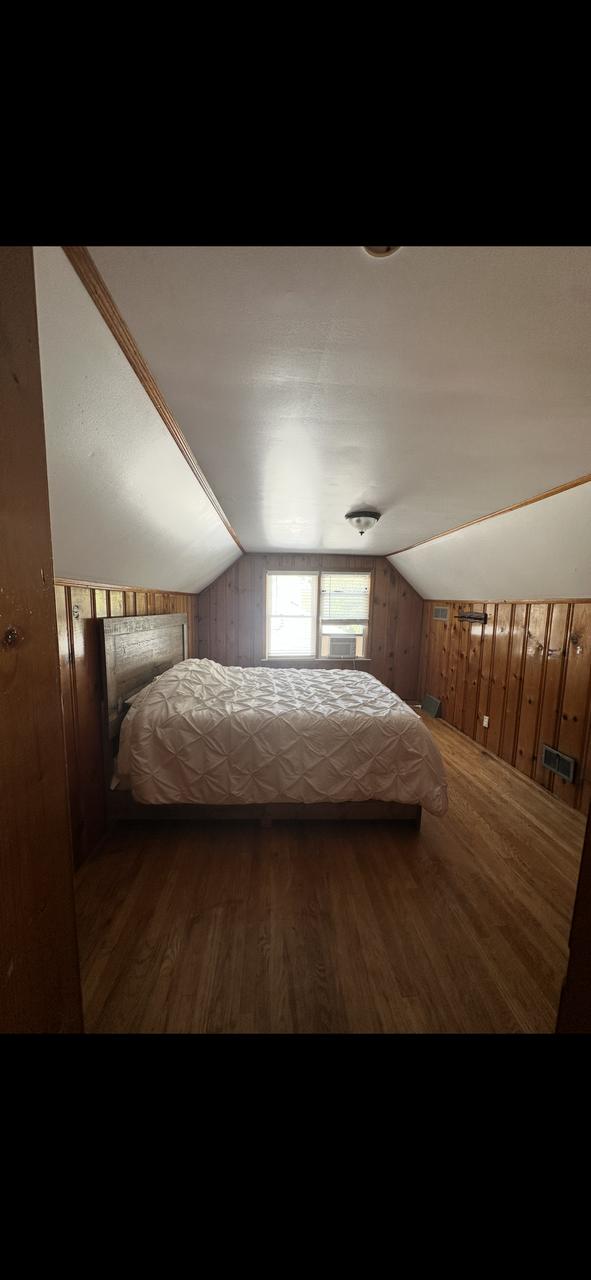 Profile photo 2 of 8