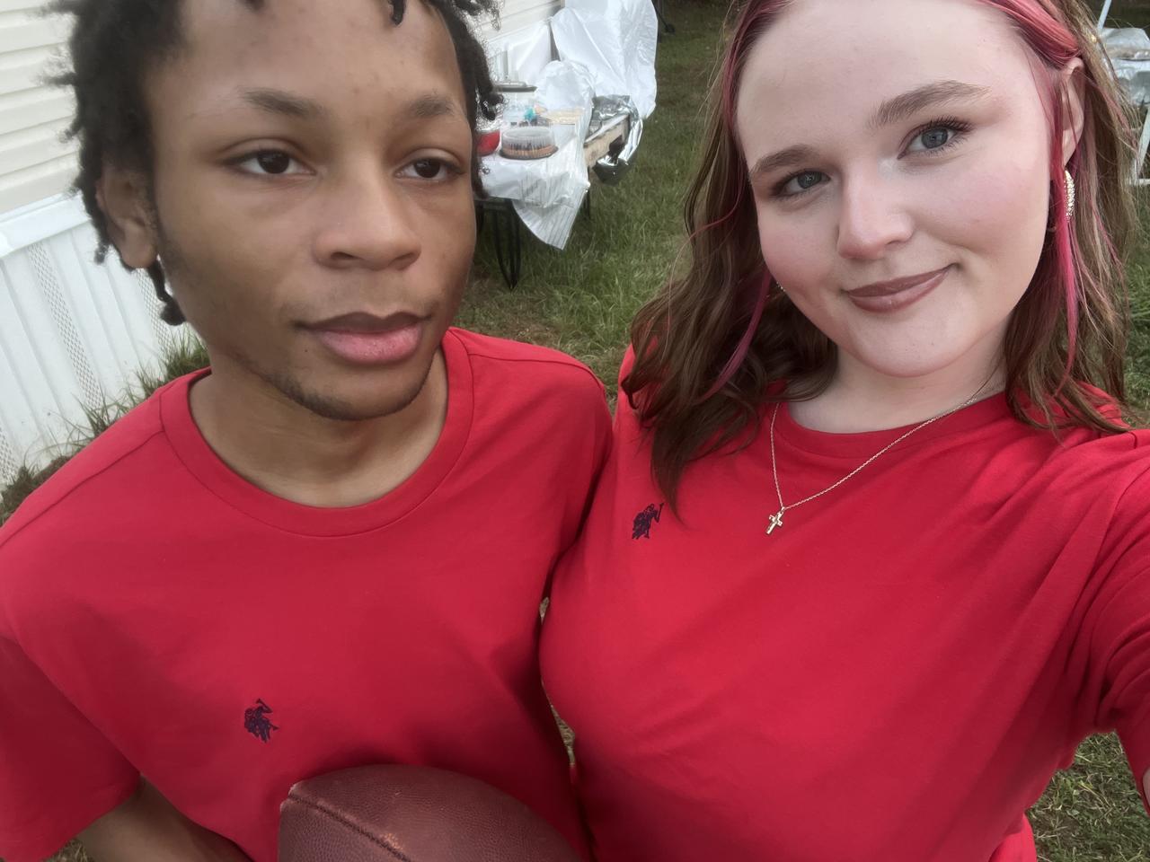 Profile photo 1 of 4