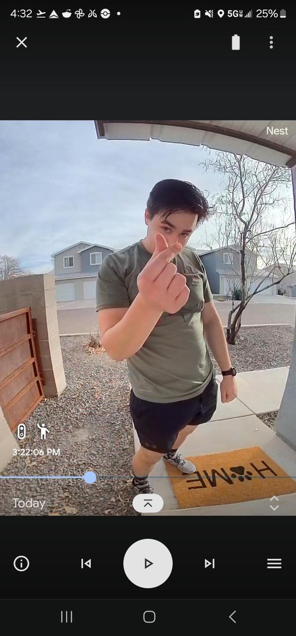 Profile photo 14 of 19