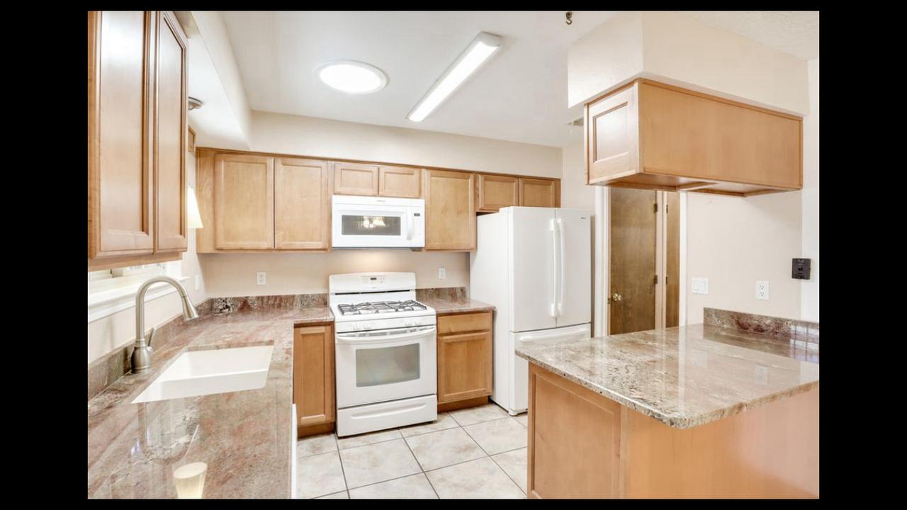 Profile photo 5 of 19