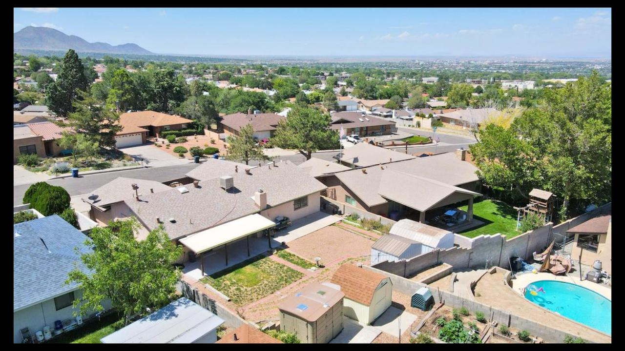 Profile photo 4 of 19