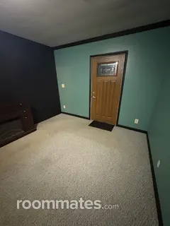 Room for rent in Akron, NY $500, house