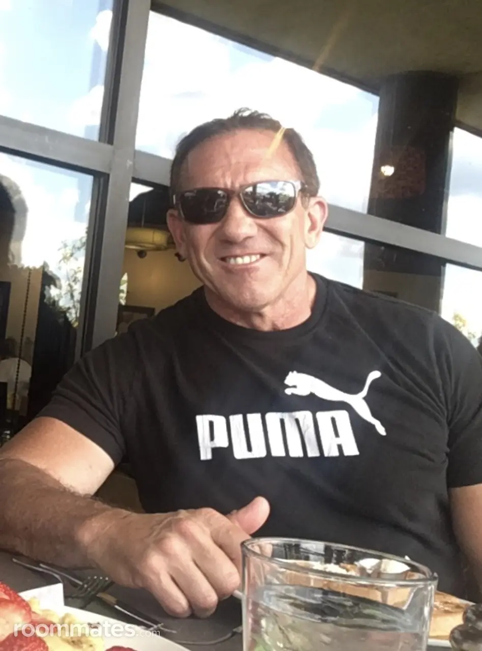 Profile photo 4 of 5