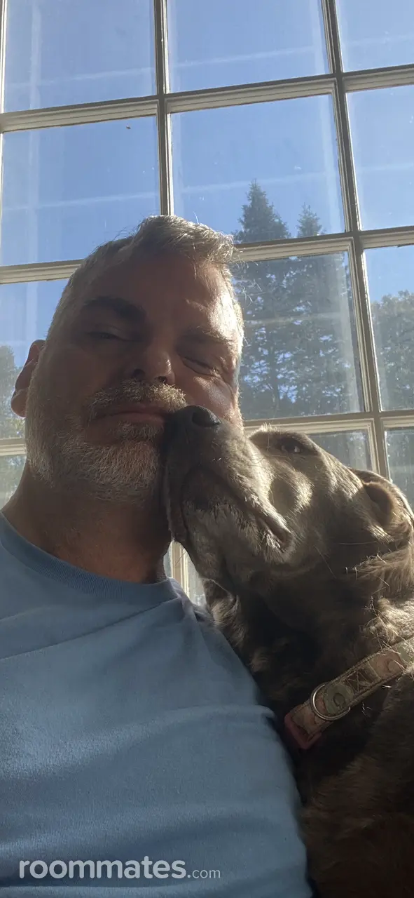 Profile photo 8 of 8