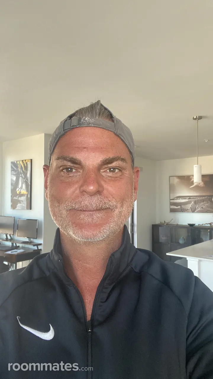 Profile photo 6 of 8