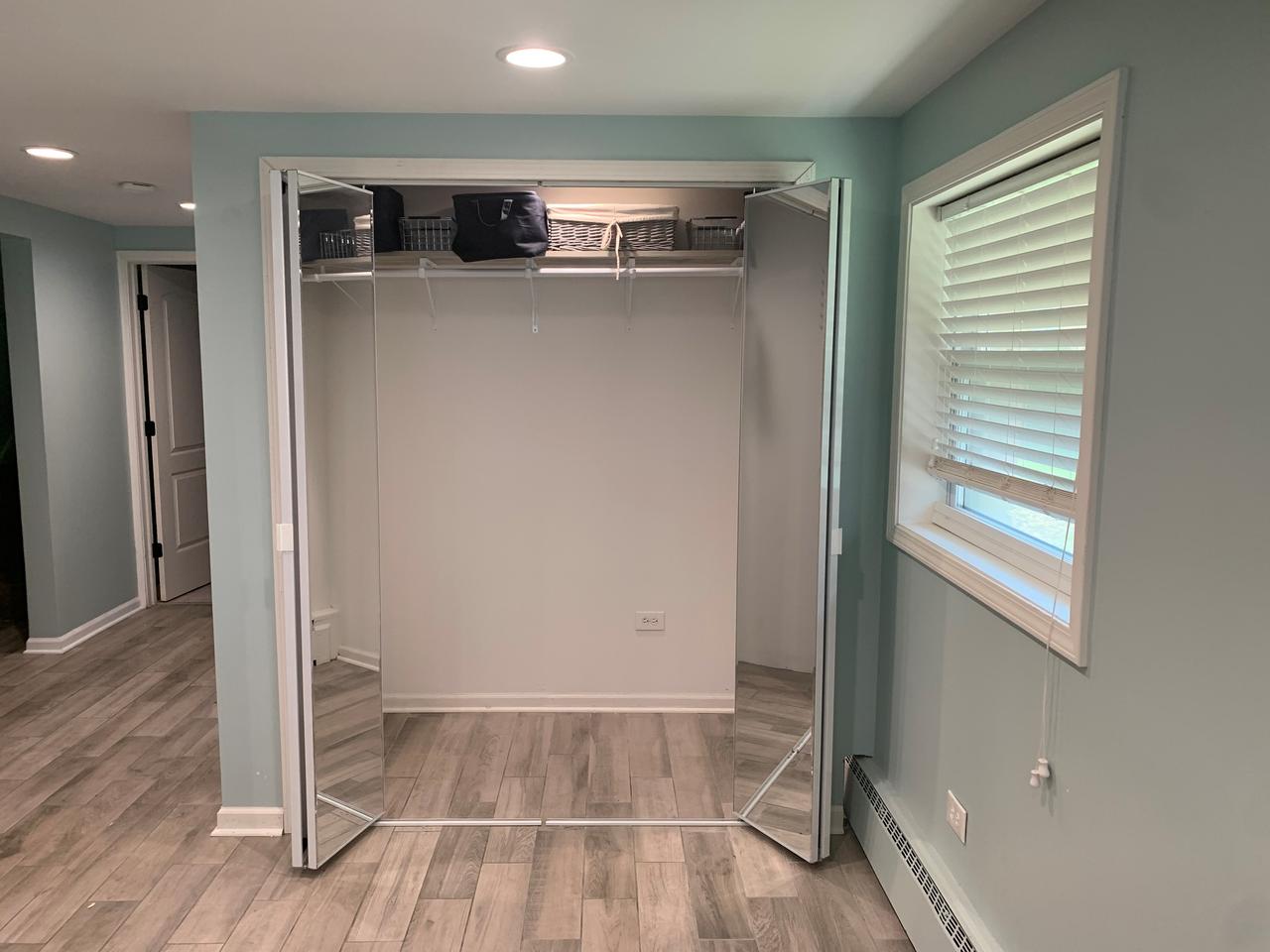 Profile photo 3 of 10