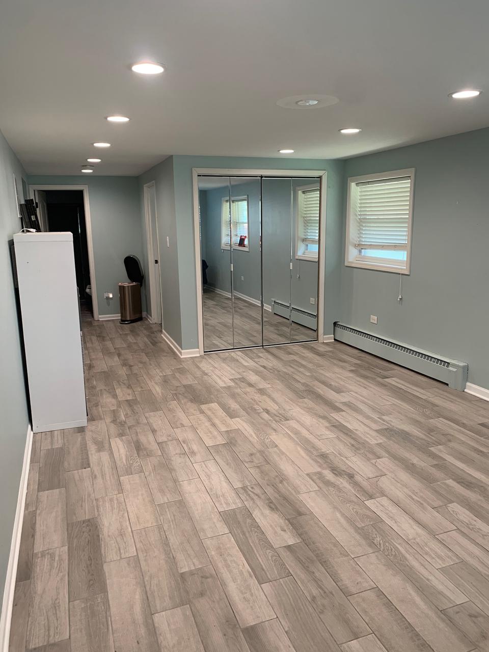 Profile photo 1 of 10