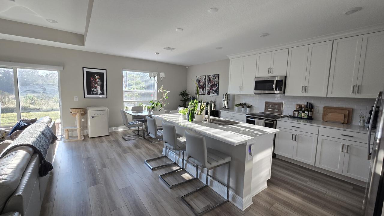 Profile photo 9 of 11