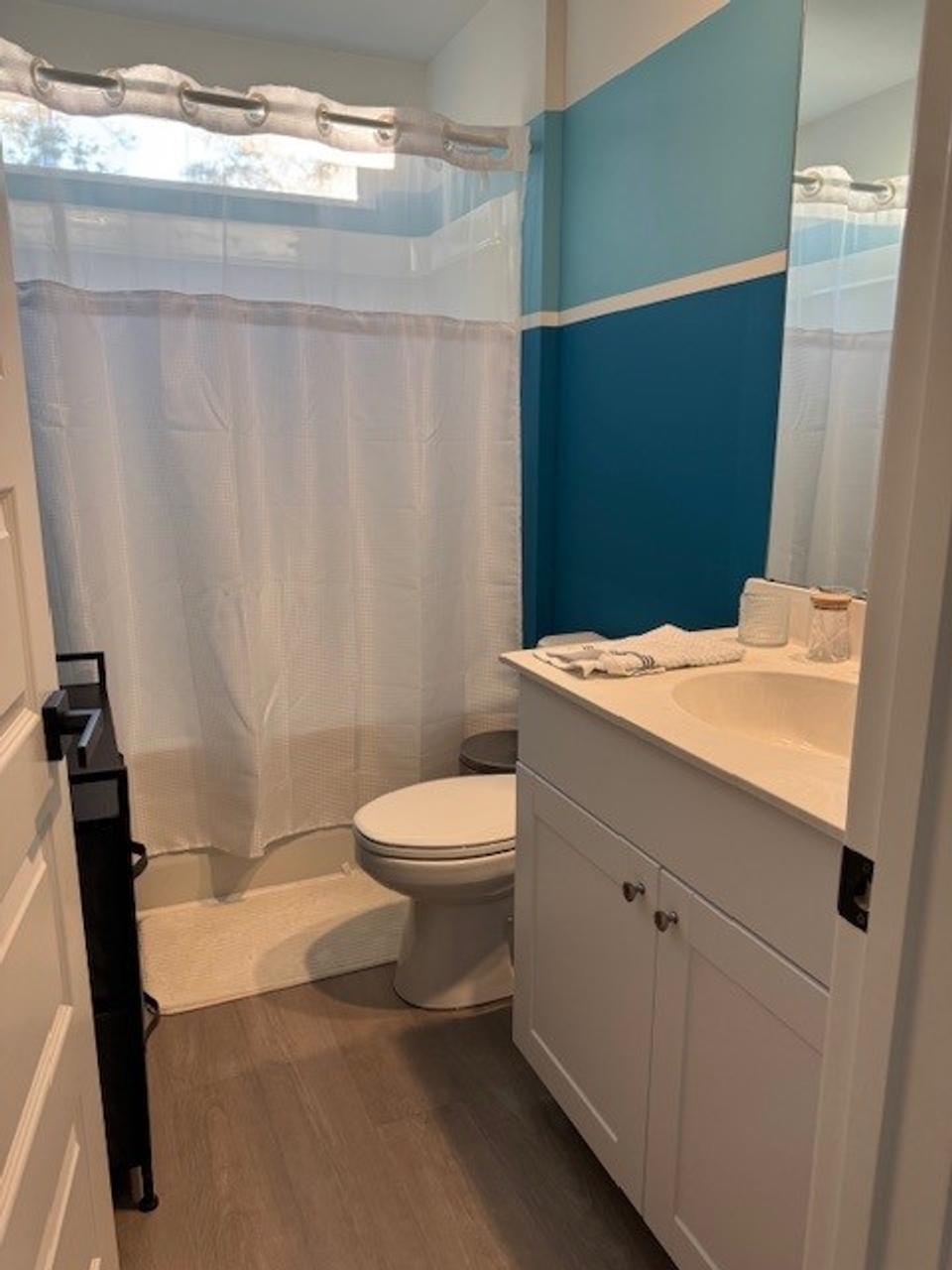 Profile photo 4 of 11