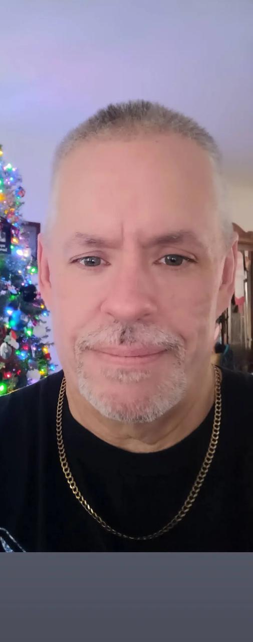 Profile photo 11 of 11