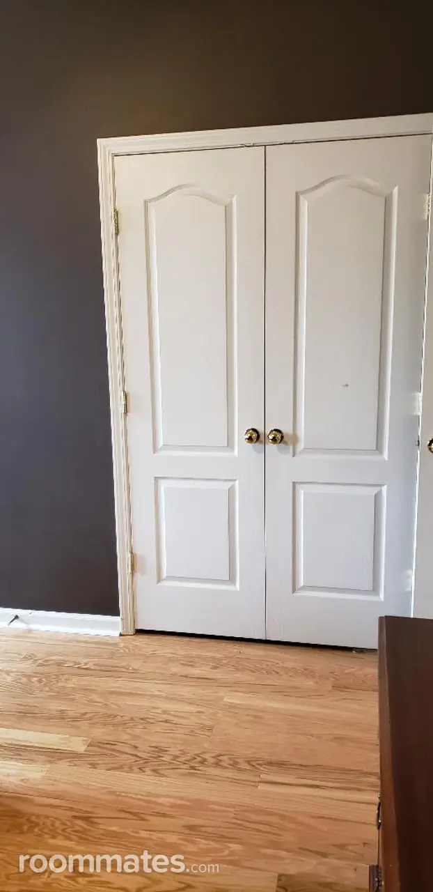 Profile photo 8 of 13