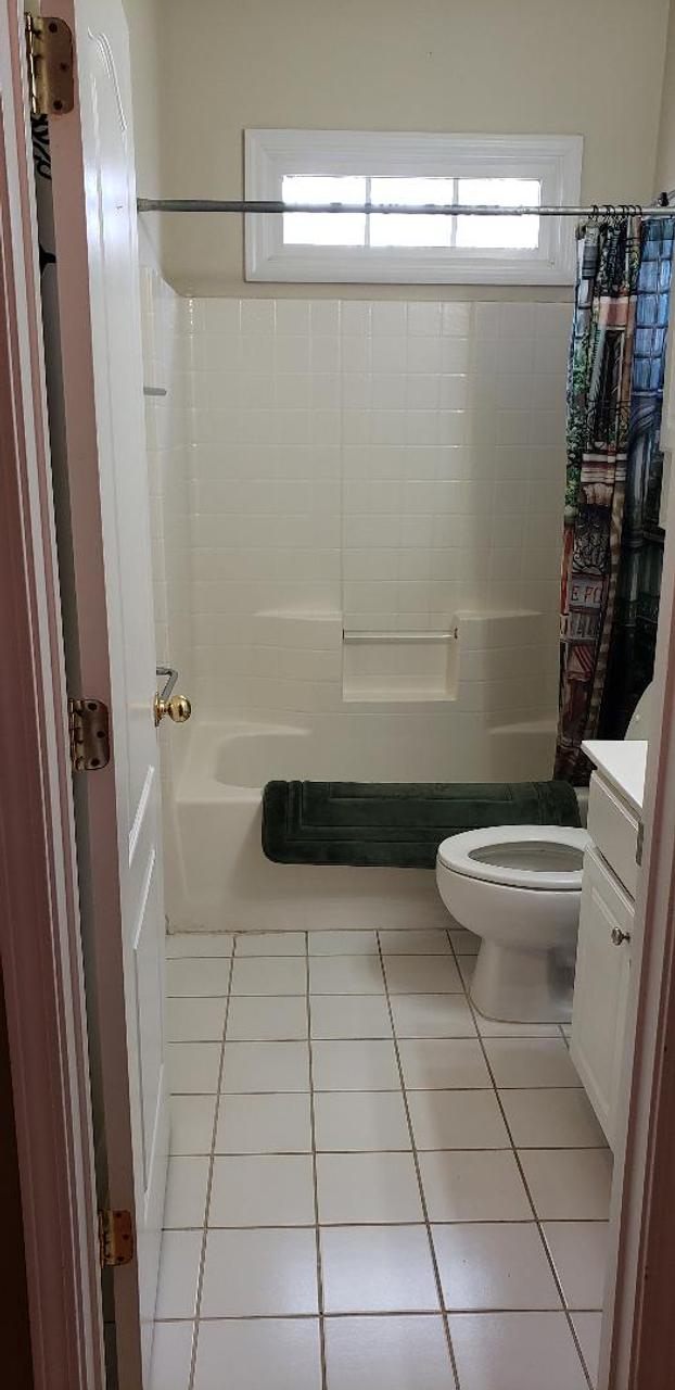 Profile photo 7 of 9