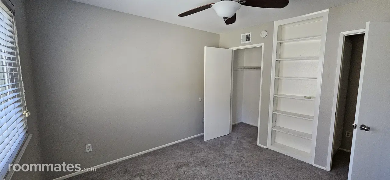 Profile photo 4 of 11