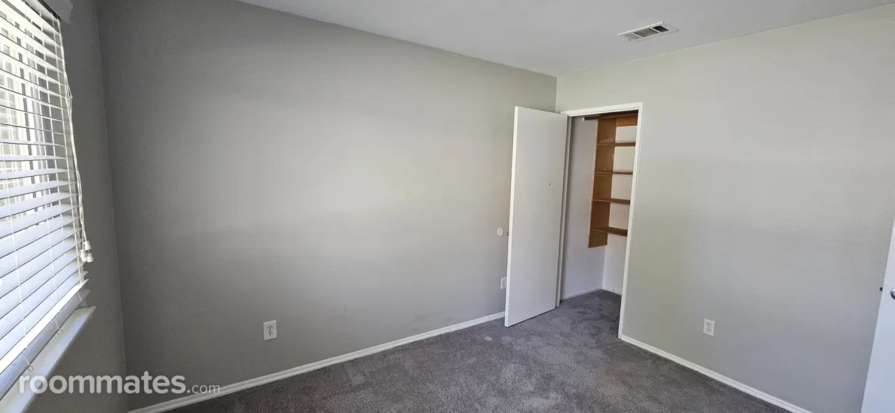 Profile photo 2 of 11